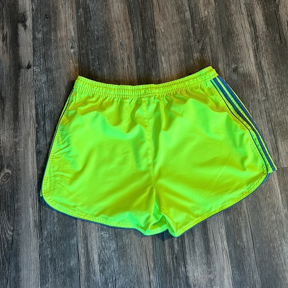 BCG GREEN SHORTS FOR WOMAN SIZE LARGE - Picture 4 of 6
